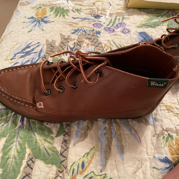 Women’s leather shoes Worn once. - Picture 3 of 4